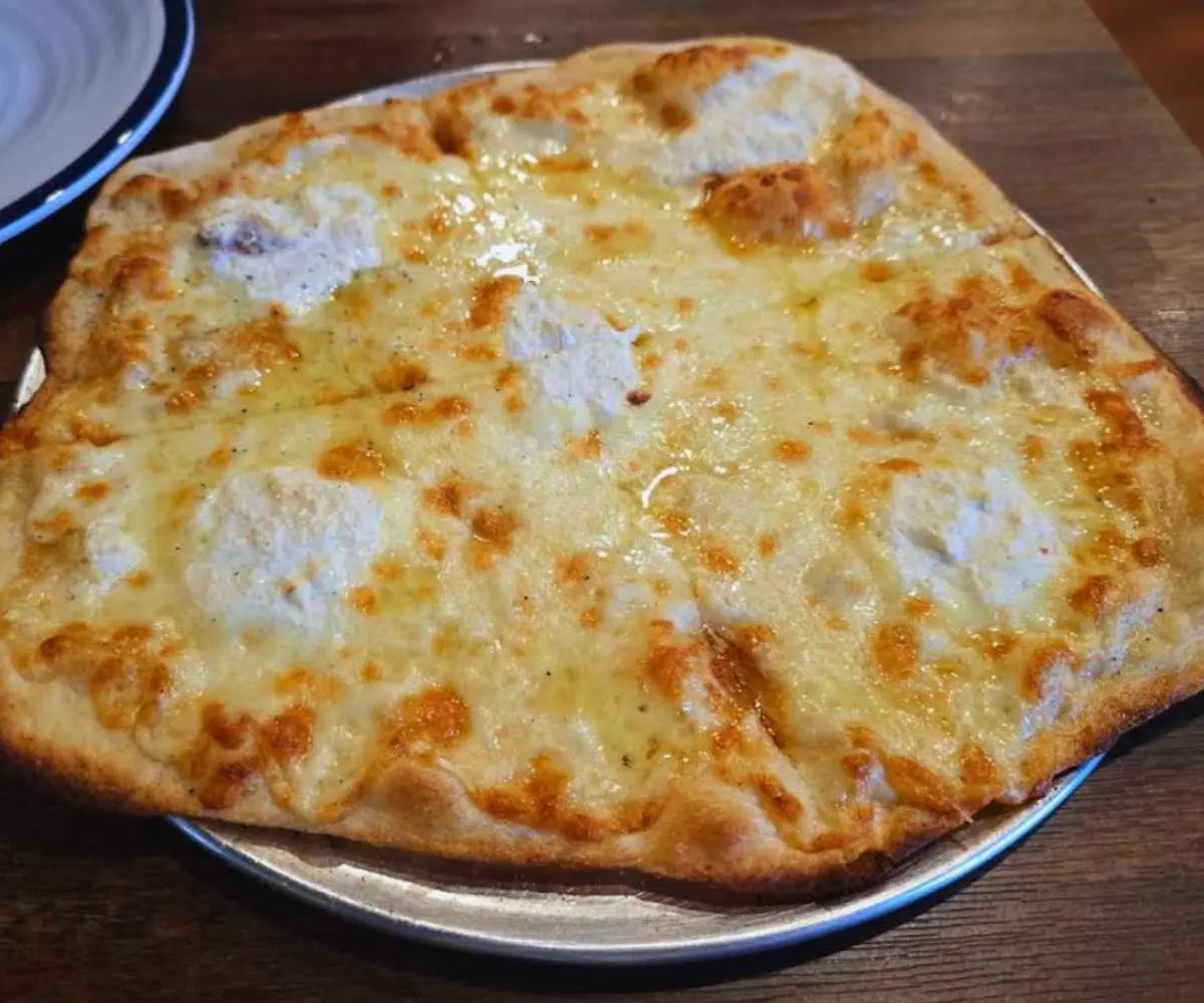 white pizza at Italian family pizza in philadelphia PA