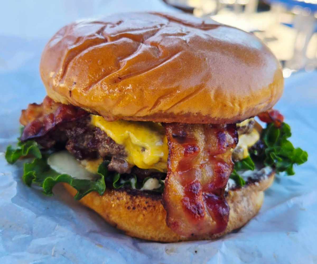 burger at spelunker's burgers and frozen custard in front royal, VA