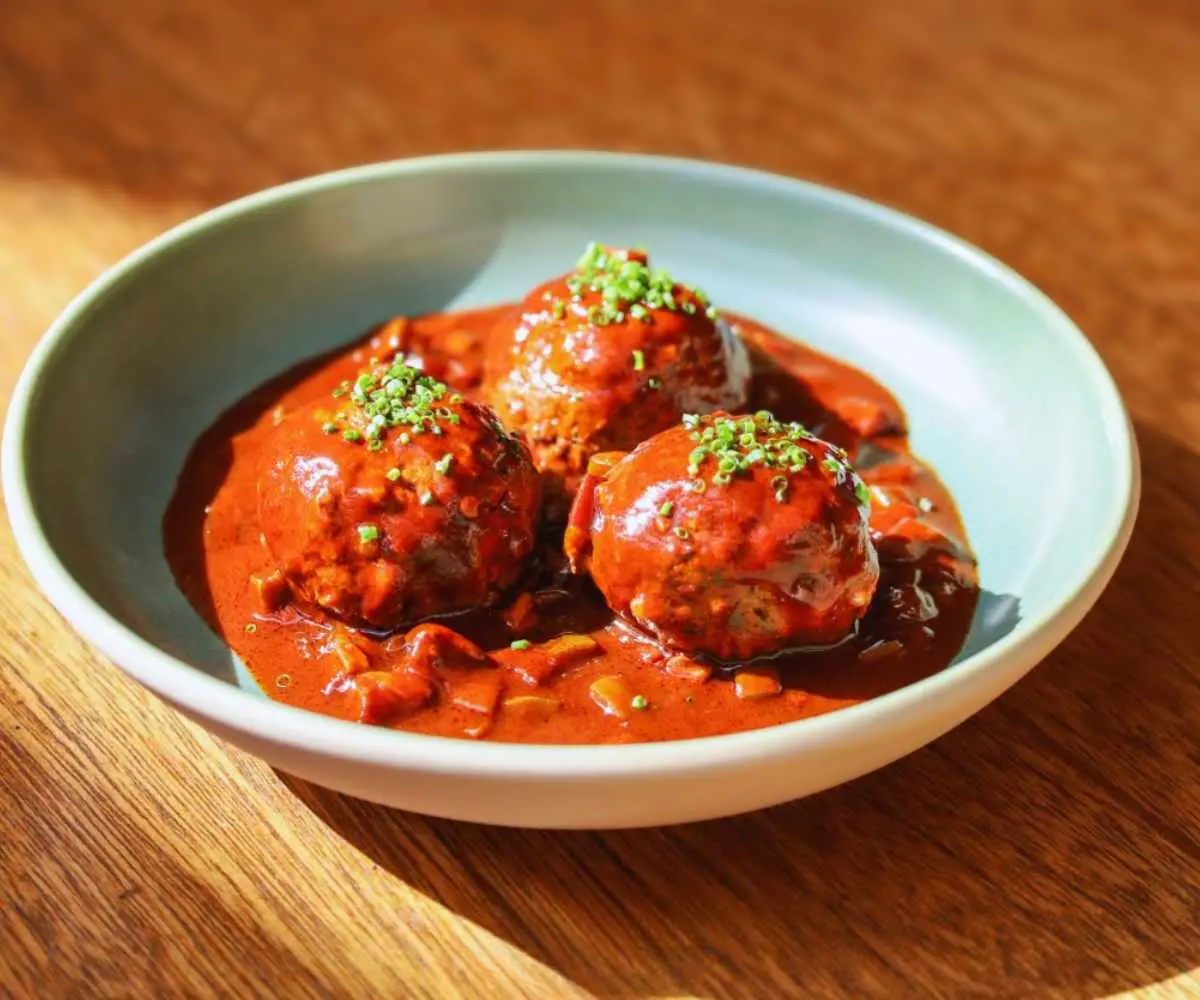 meatballs at broken Spanish Comedor in Los Angeles CA