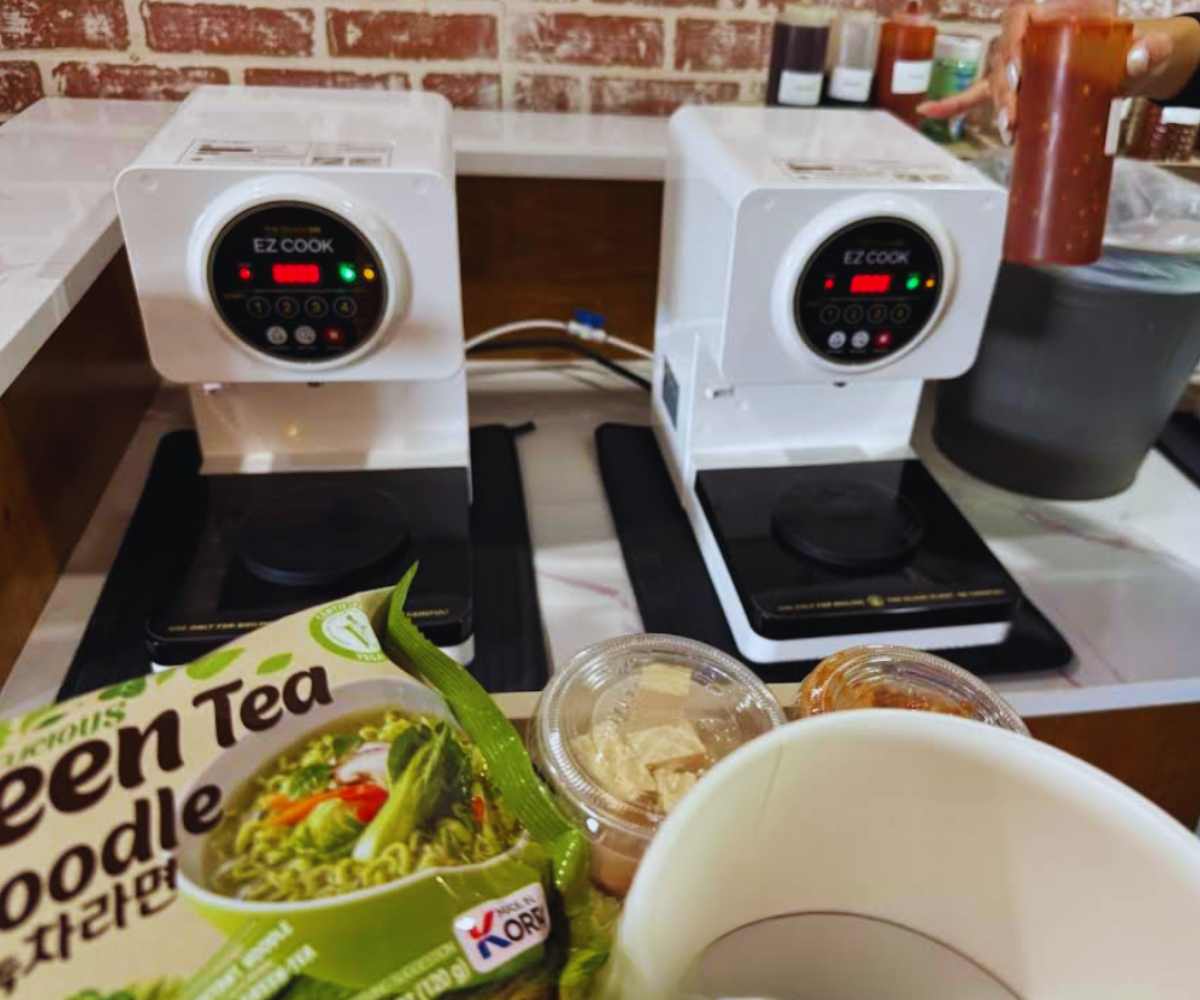 preparing ramen at ramen alley in Houston texas