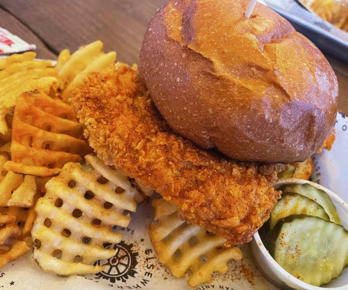 chicken sandwich at elsewhere too in San Antonio tx