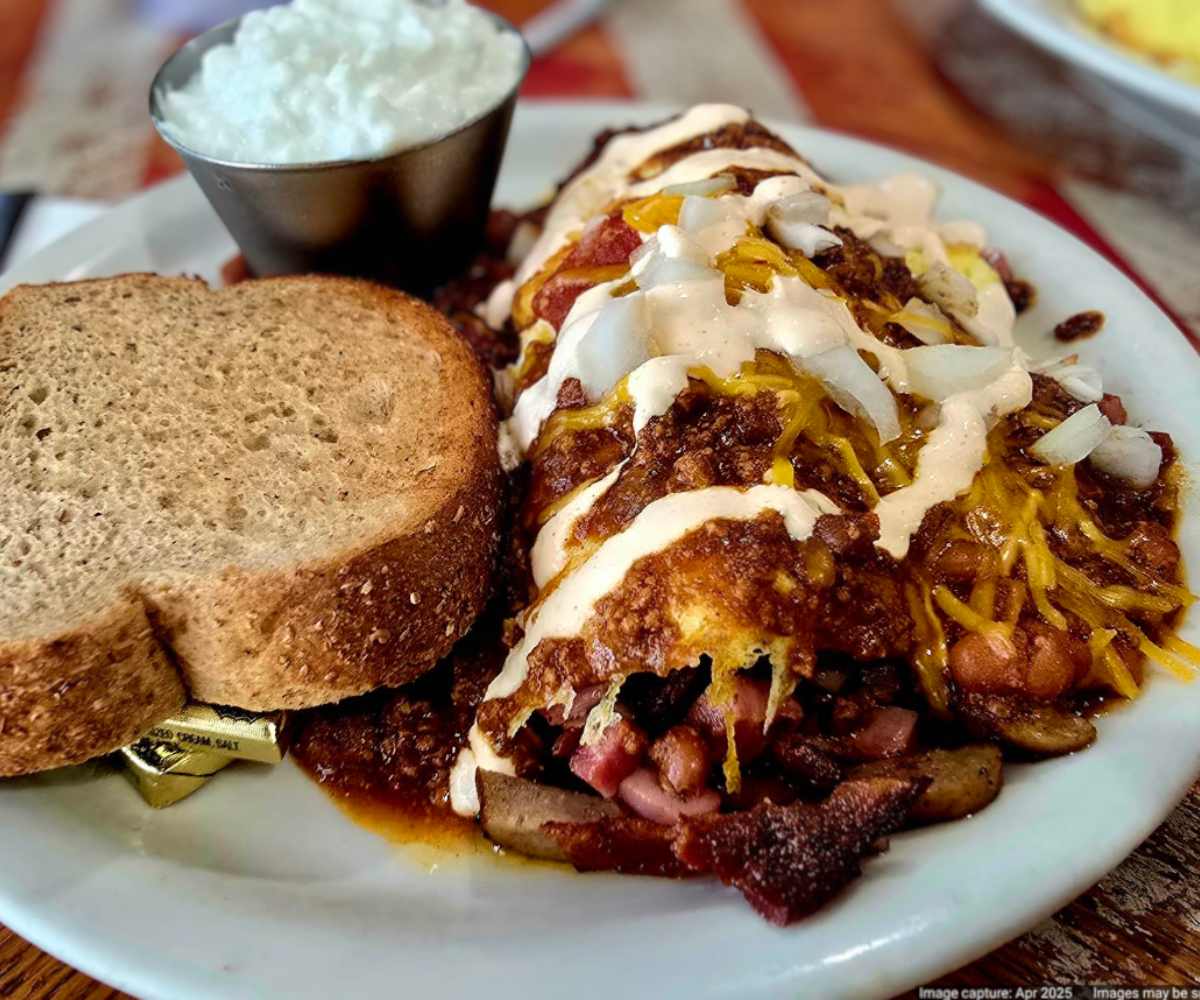 omelet at the coffee cup cafe in boulder city nevada
