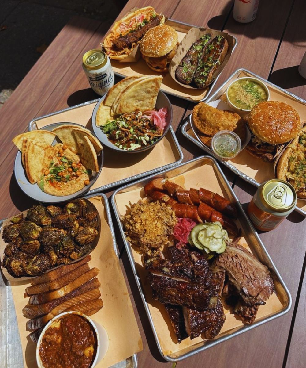 Photos for Federalist Pig