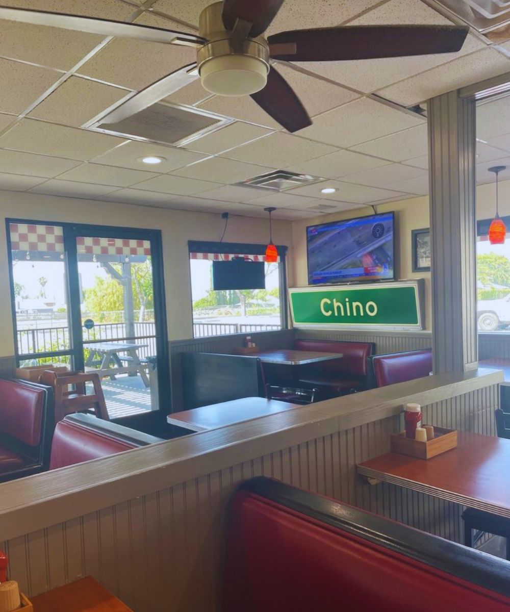 Photos for Super Chili Burgers