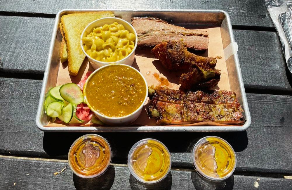 Photos for Federalist Pig