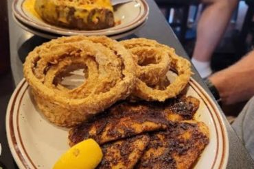 Food at Broussard's Cajun Cuisine located in Cape Girardeau, MO.