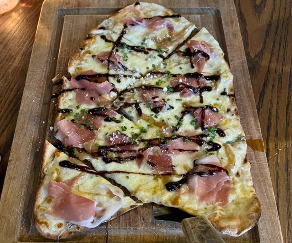 Prosciutto Pizza at Rossetti Restaurant of Lynn in Lynn, MA