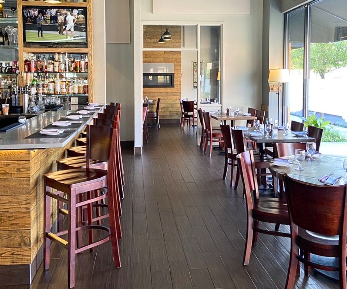 interior of Rossetti Restaurant of Lynn in Lynn, Massachusetts