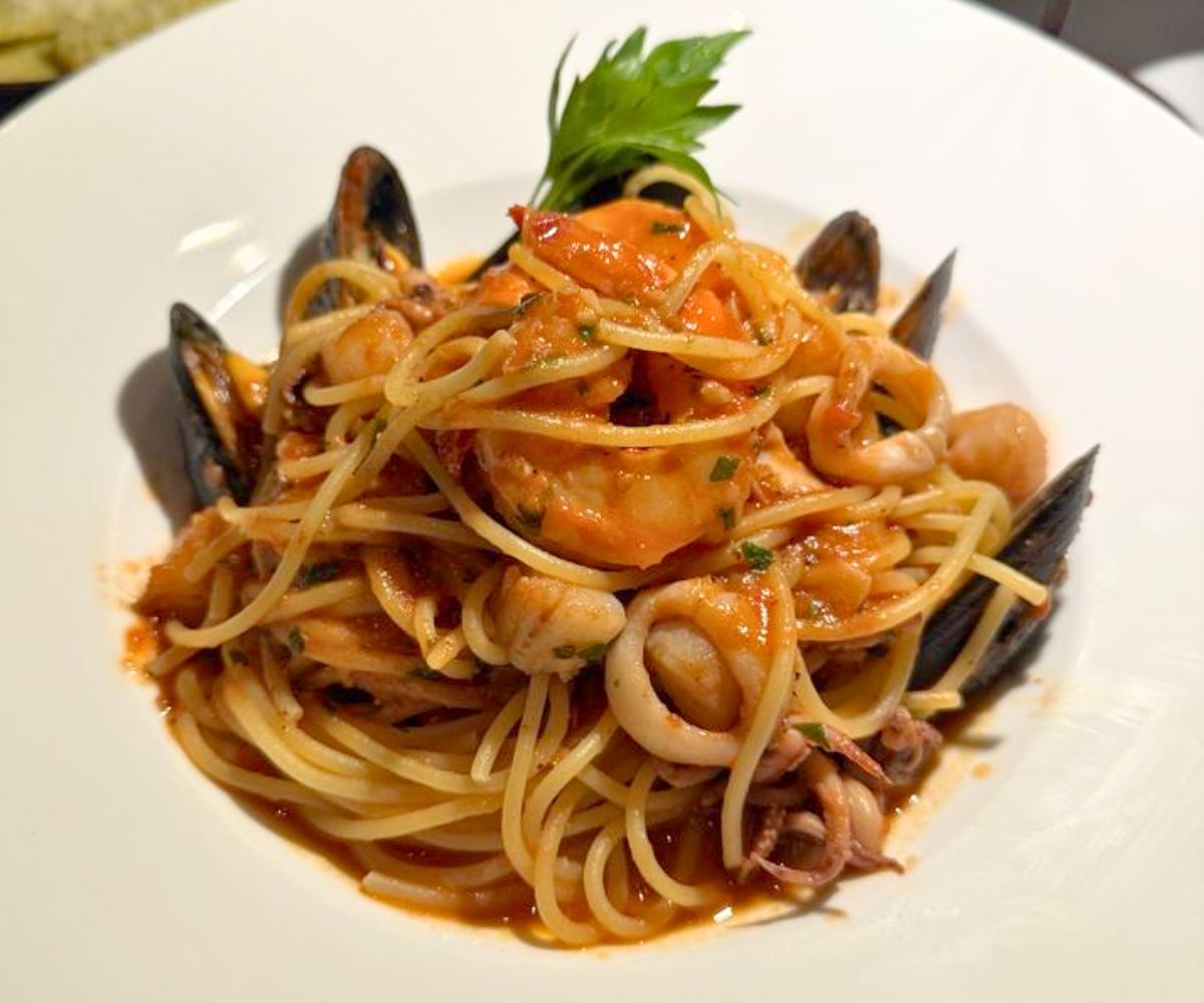 Spaghetti allo Scoglio at Il Pizzico in Rockville, MD