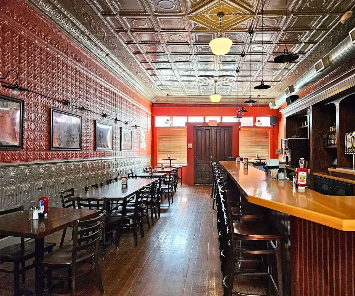interior of Tin Kitchen in Weston, Missouri