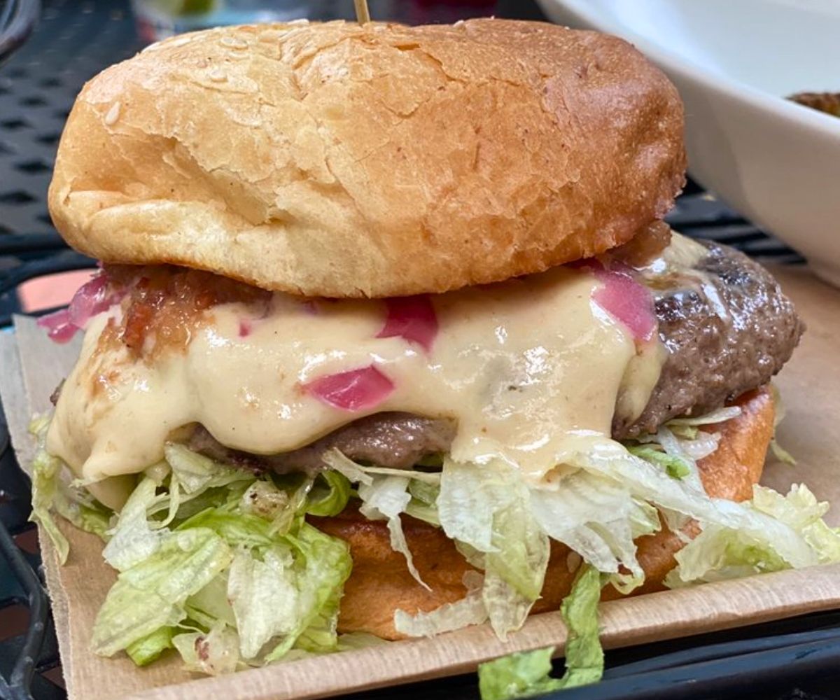 Perfect Burger at 5280 Burger Bar in Denver, CO