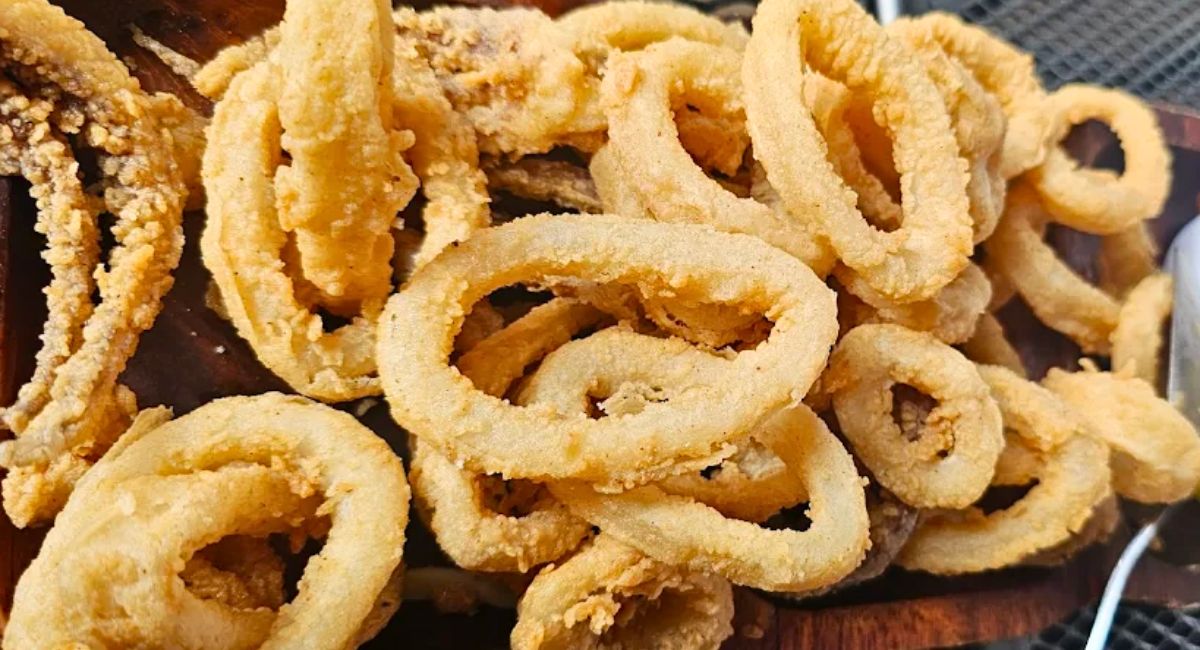 Calamari Friti at La Lanterna Restaurant & Caffe in Yonkers, NY