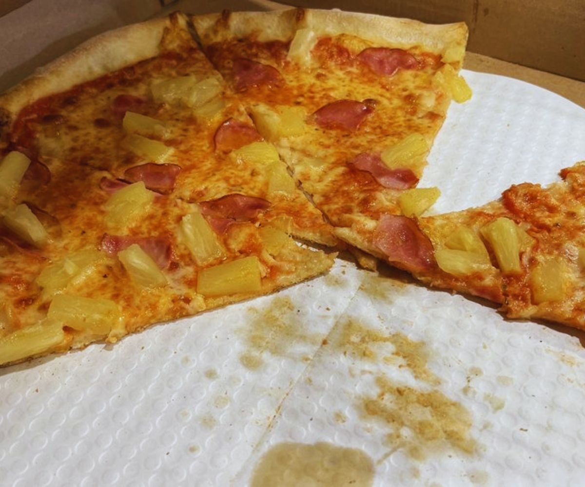 O.G. Pizza Canadian Bacon and Pineapple
