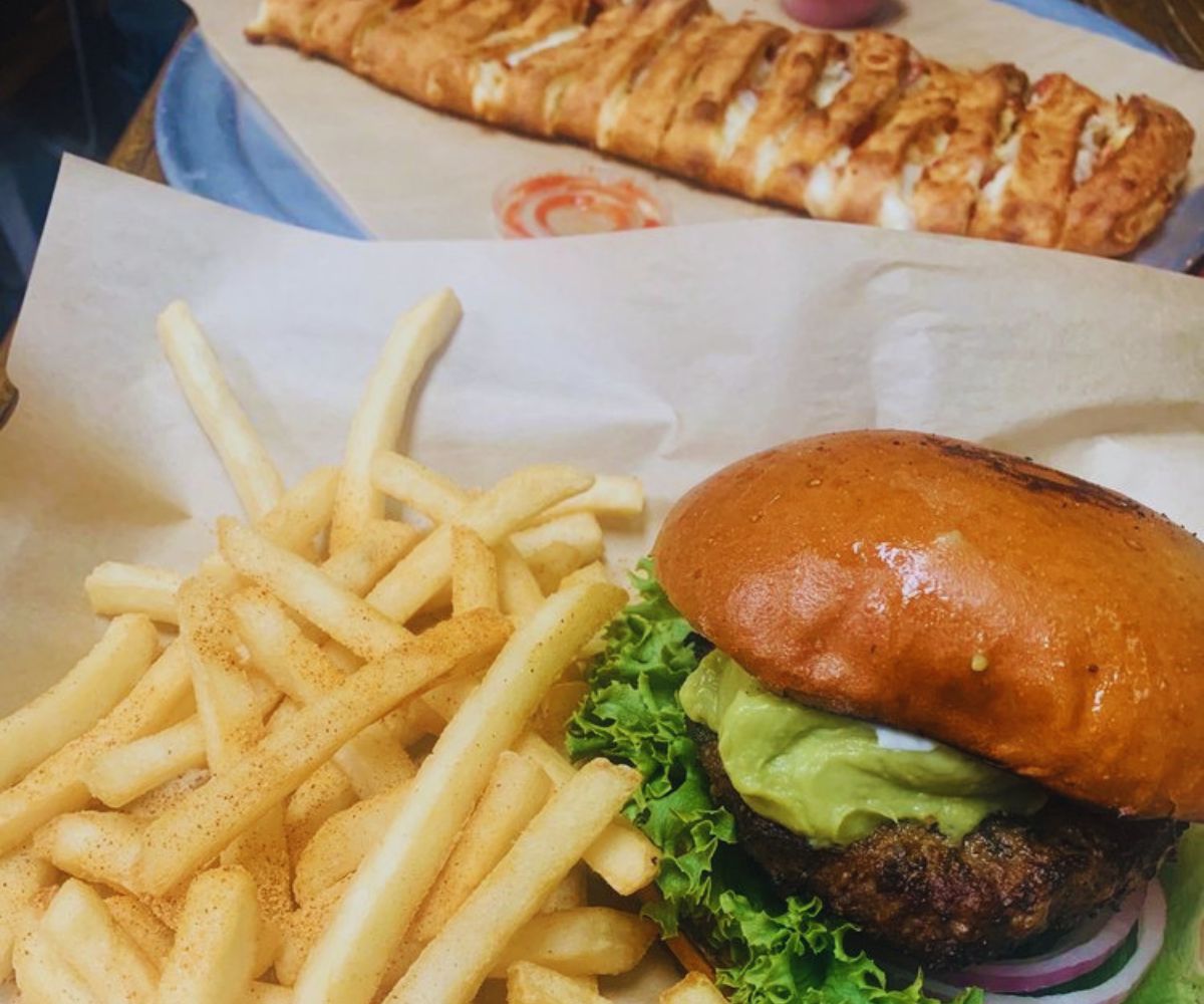 Nizario's Pizza And Grill