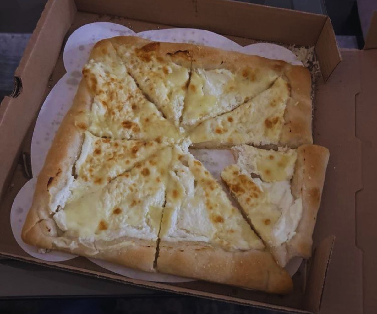 Oakwood Pizza Box Gluten Free White Pizza