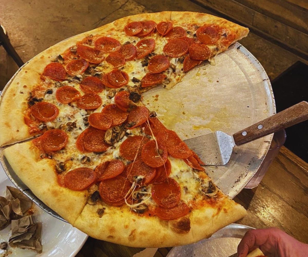 Aldo's Pizza Pies - Downtown 18-inch 2 Topping Pizza