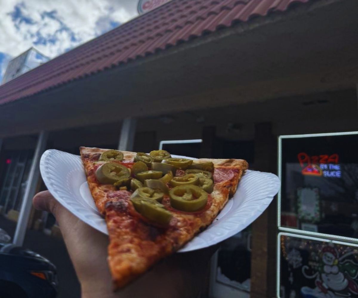 Giovanni's Pizzeria Pizza Slice