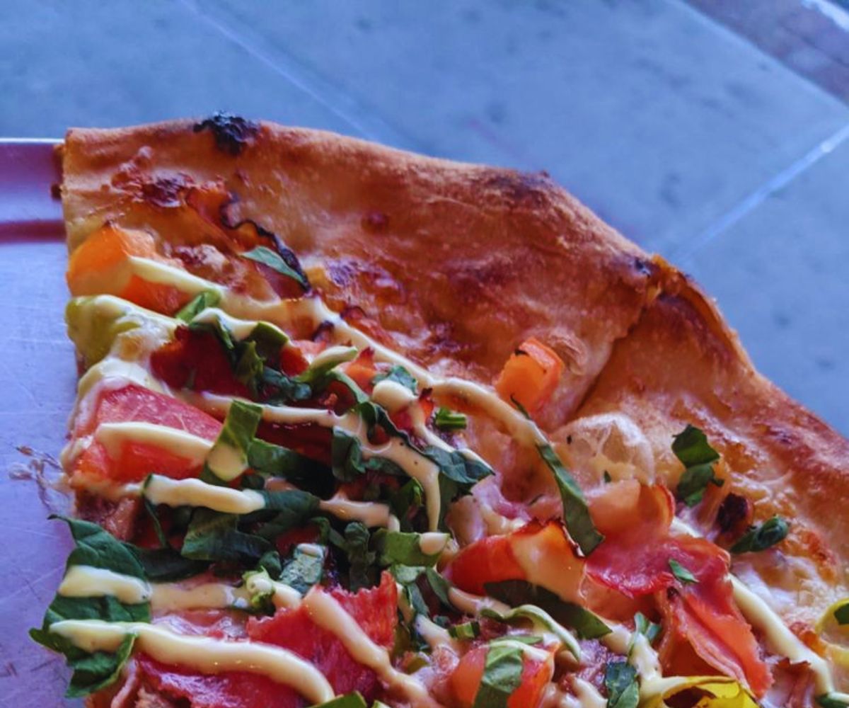 The Last Round Tavern Cubano pizza