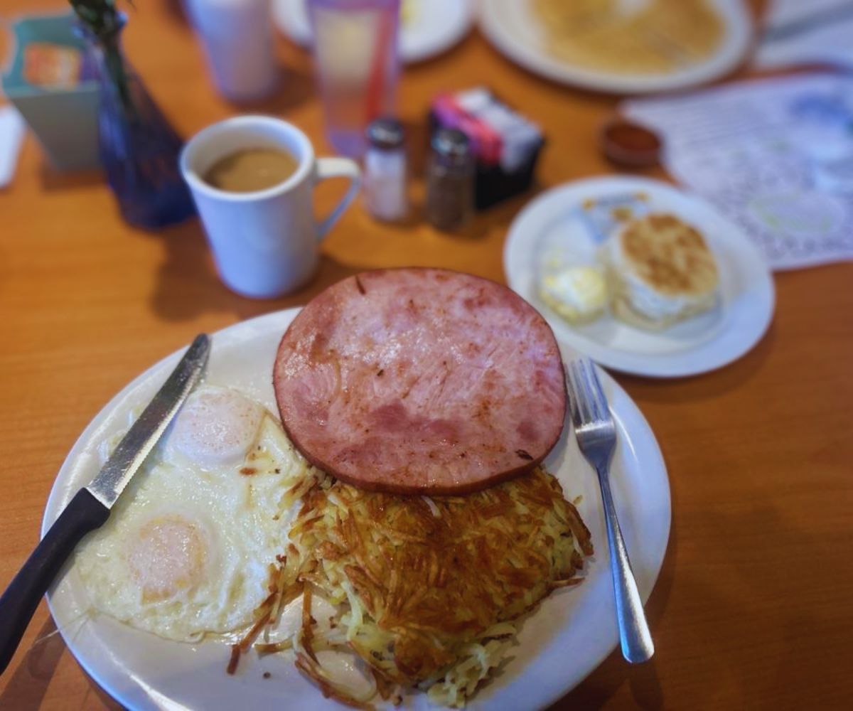 Leo's Country Kitchen Breakfast