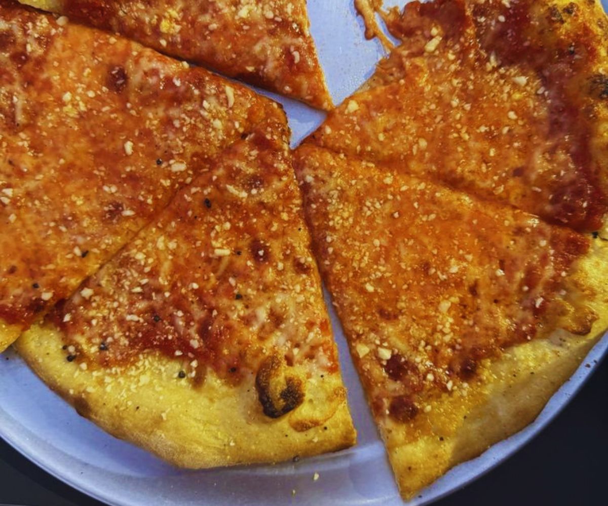 Zepeddie's Pizzeria Cheese Pizza