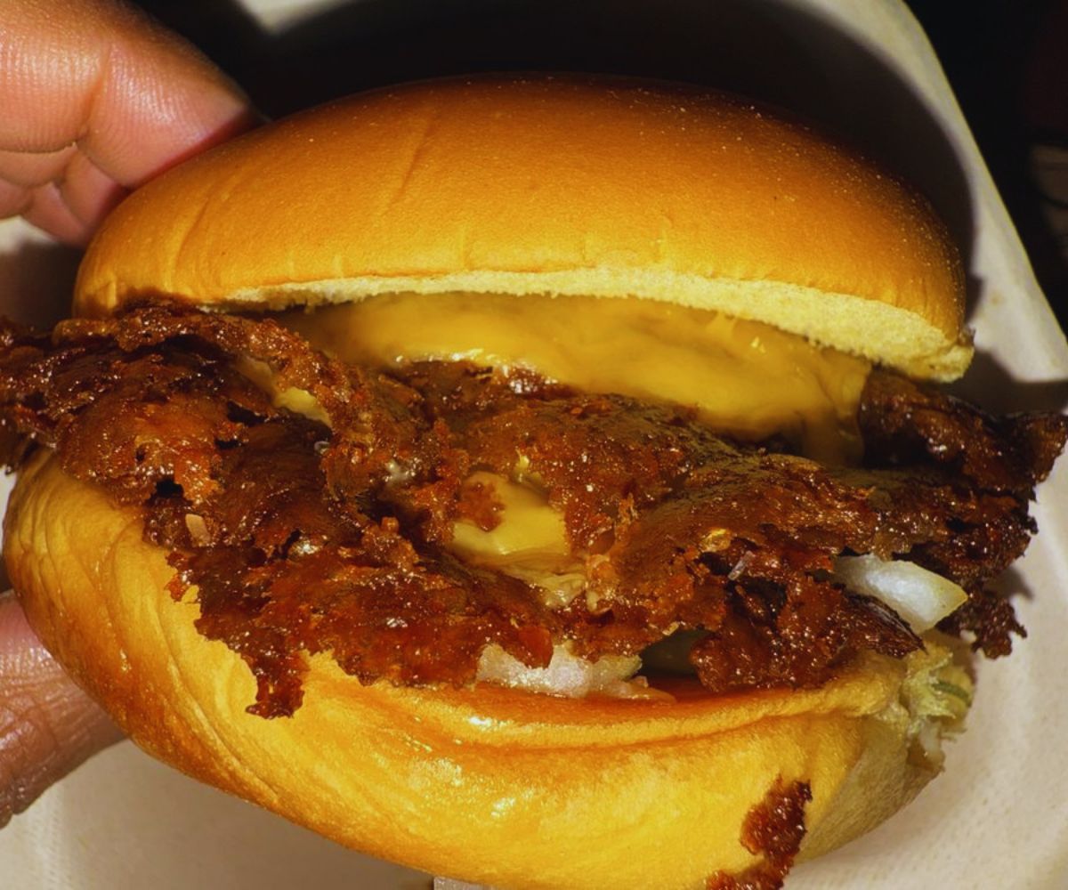 Twans Burger Smash Burger Close Up