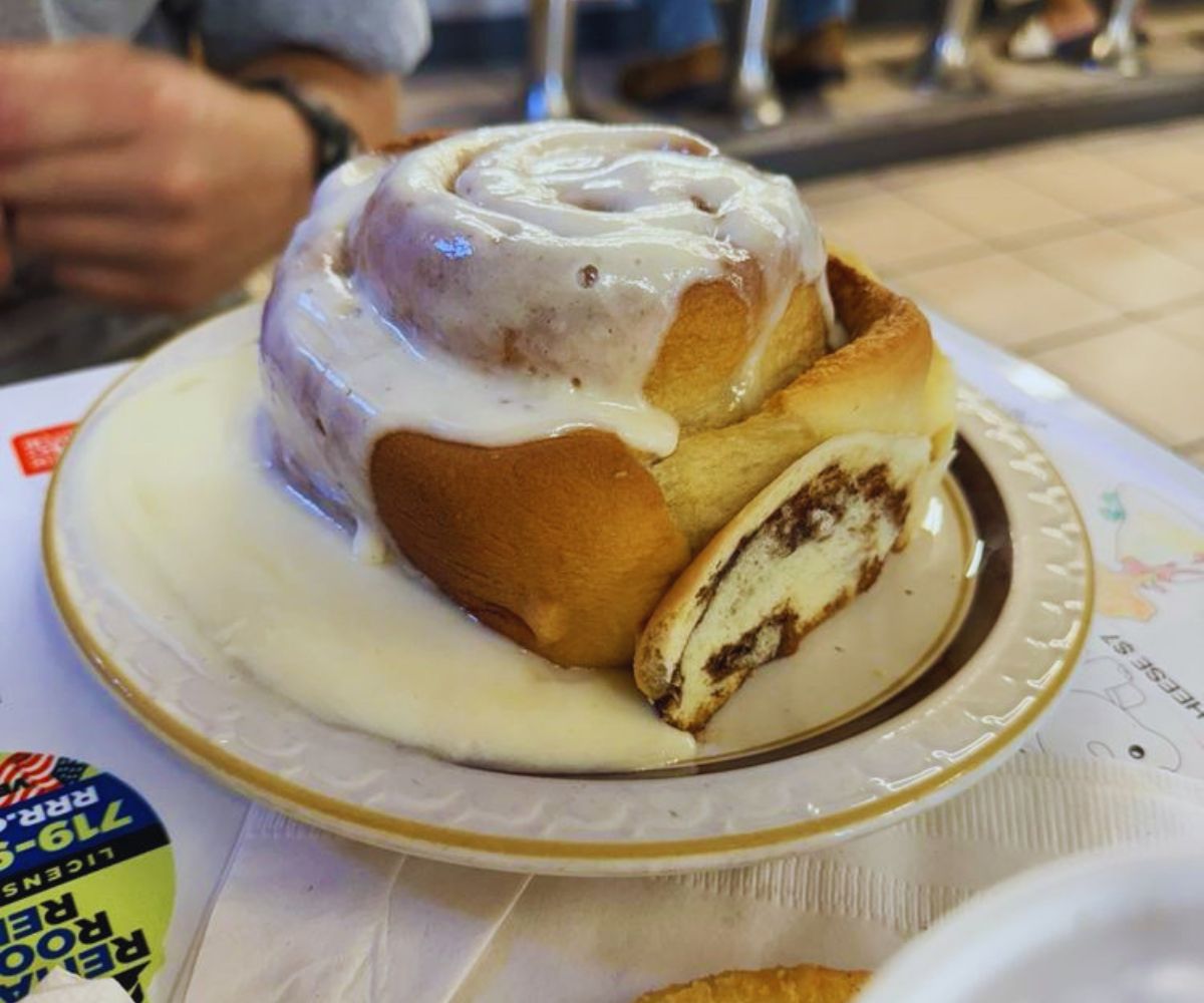 Sandy's Restaurant Giant Cinnamon Roll