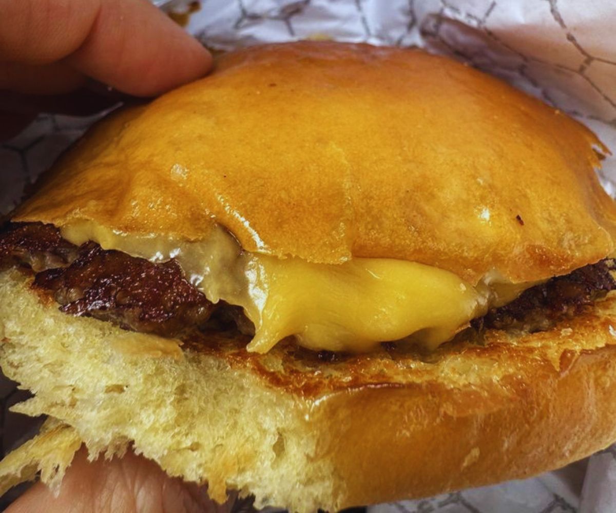 Champs Burgers The Champ Burger