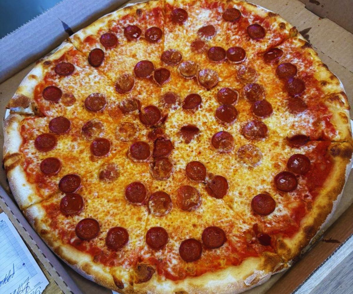 O.G. Pizza Pepperoni Pizza