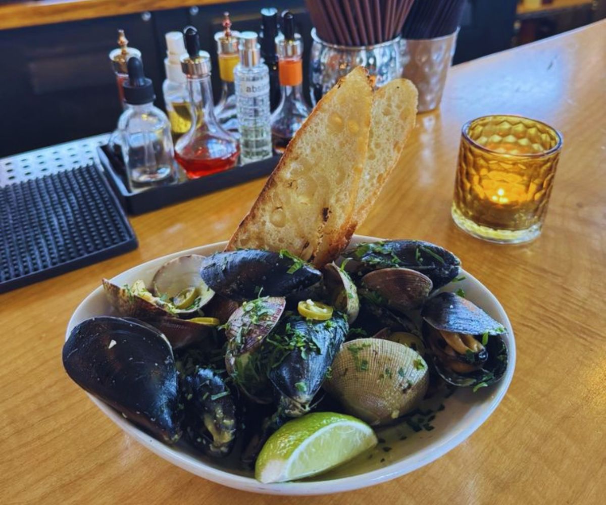 The Ballard Cut Happy Hour Mussels and Clams