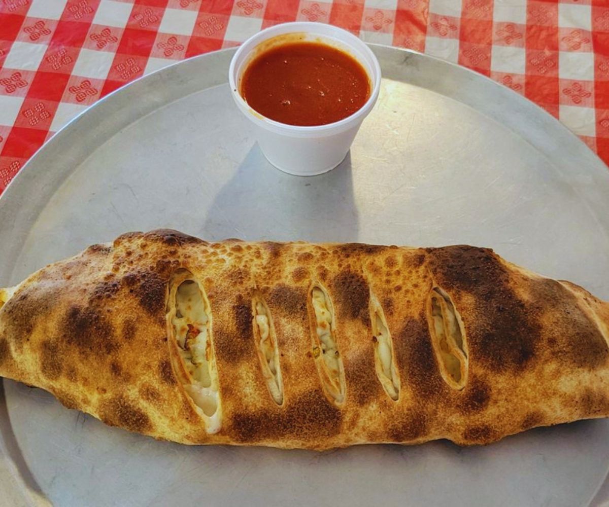 Giovanni's Pizzeria Stromboli