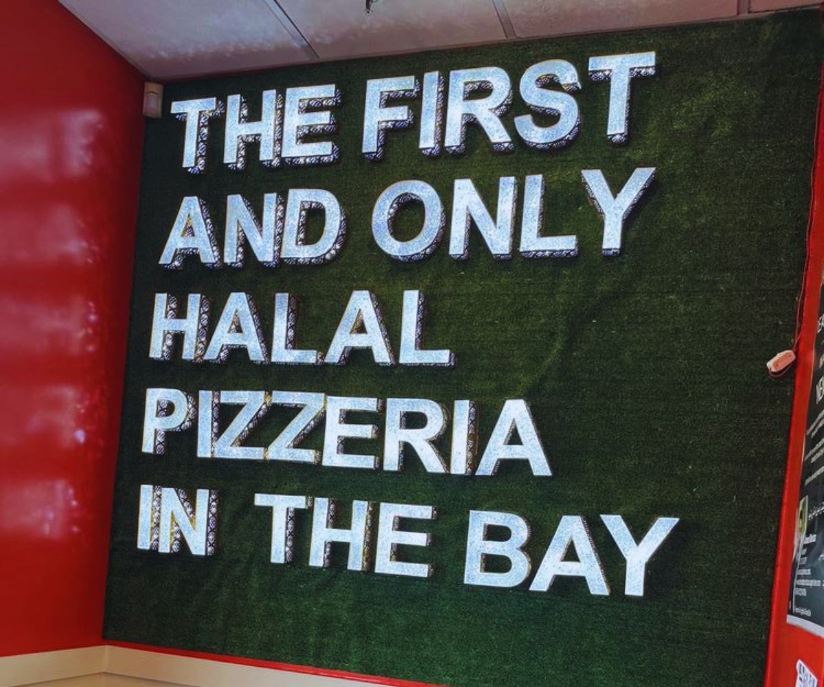 Pizza Hub's Atmosphere