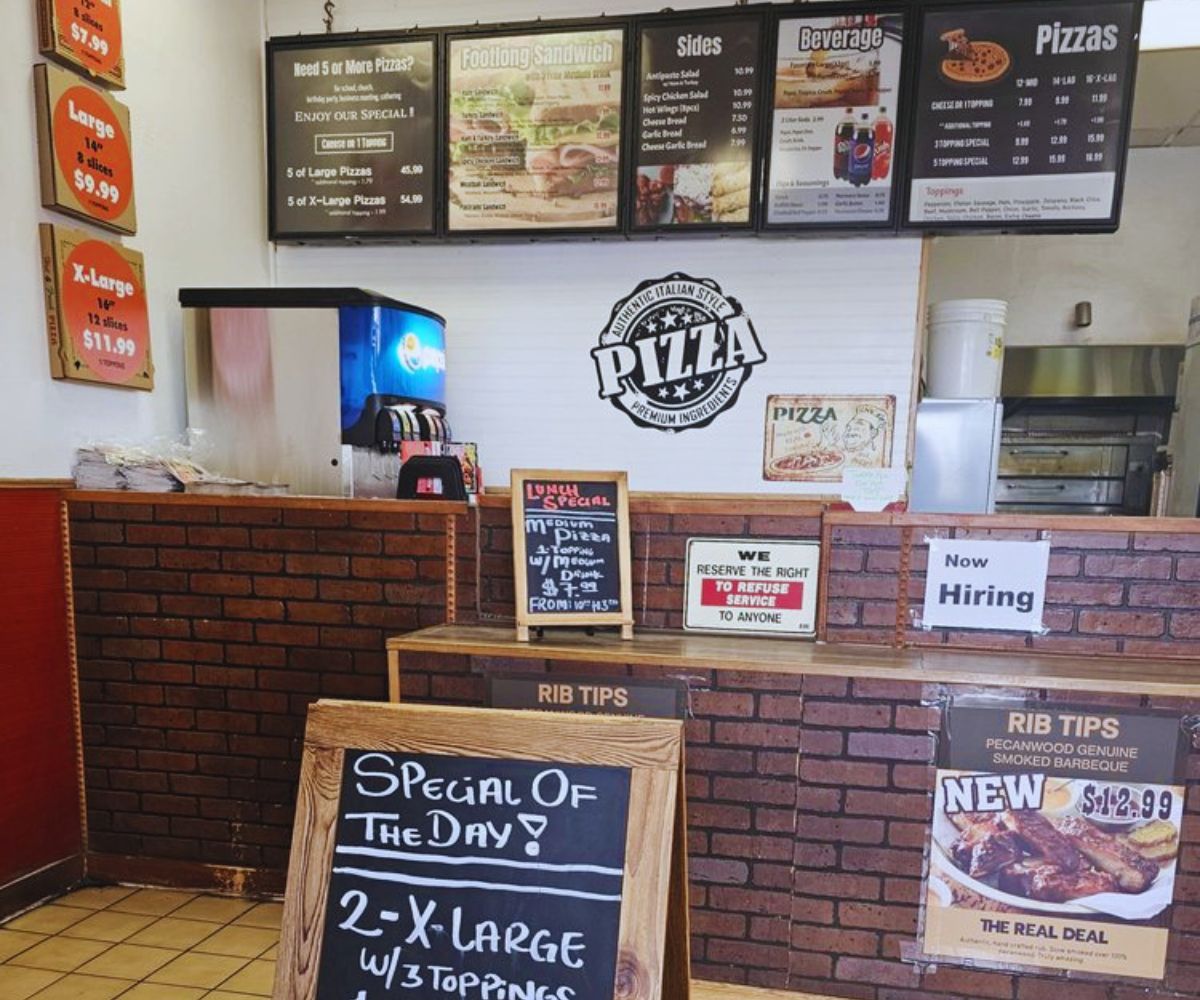 Pisa Pizza Atmosphere