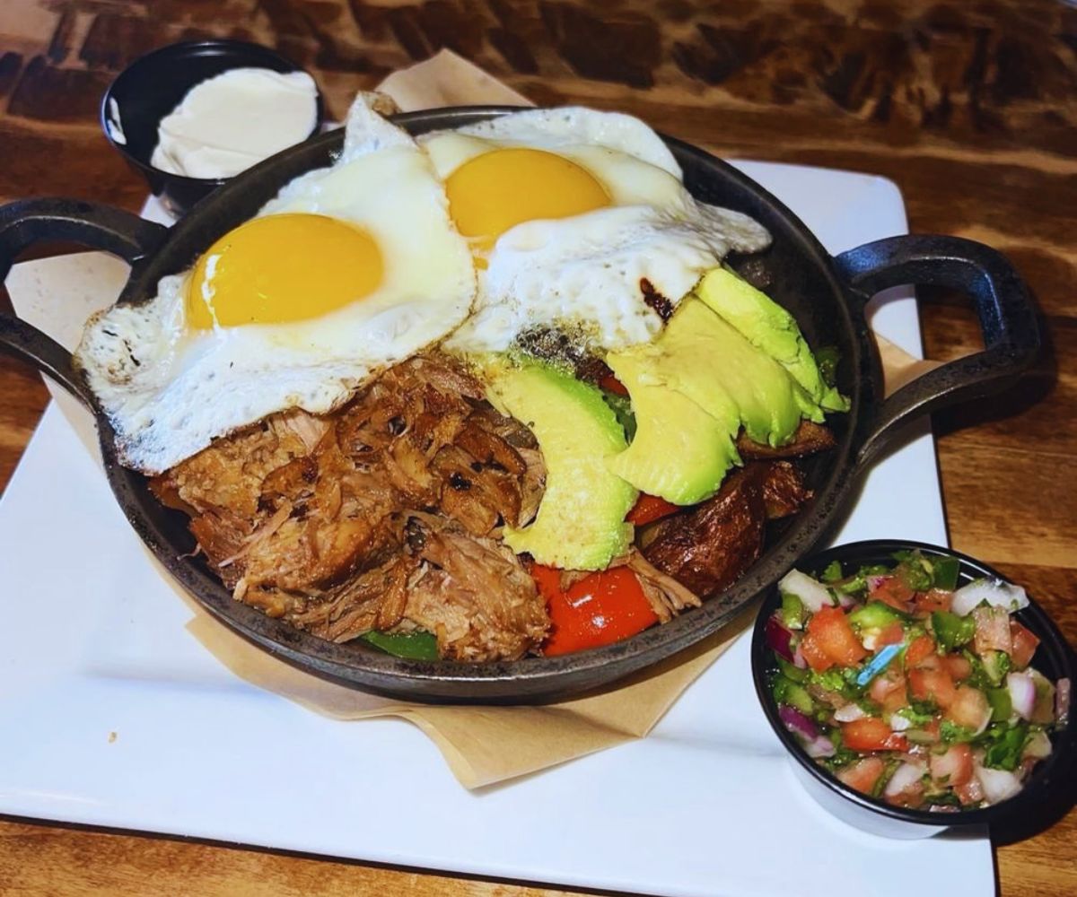 Arch City Tavern Pulled Pork Skillet
