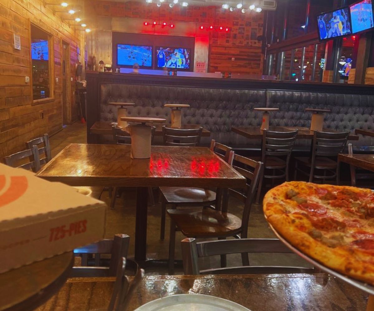 Aldo's Pizza Pies - Downtown Dining Atmosphere