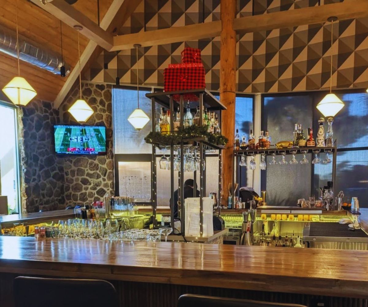 Oliver’s Modern American Atmosphere