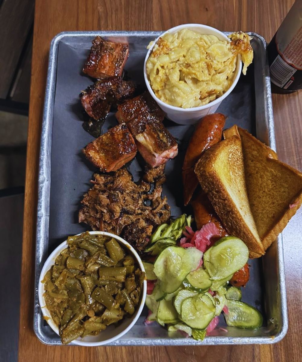 Photos for Federalist Pig