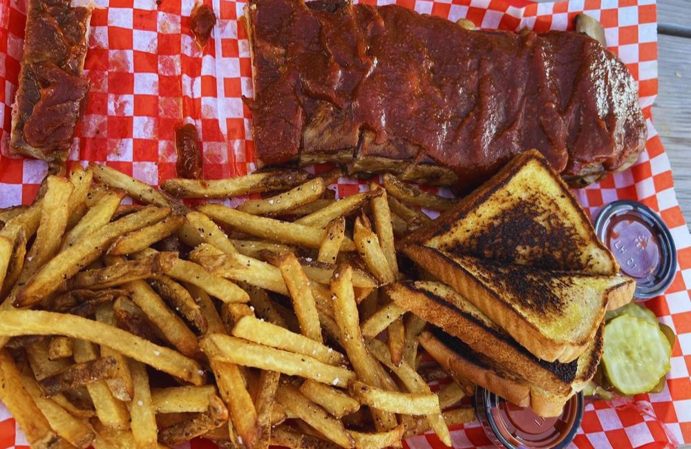 Photos for Smokey Mo