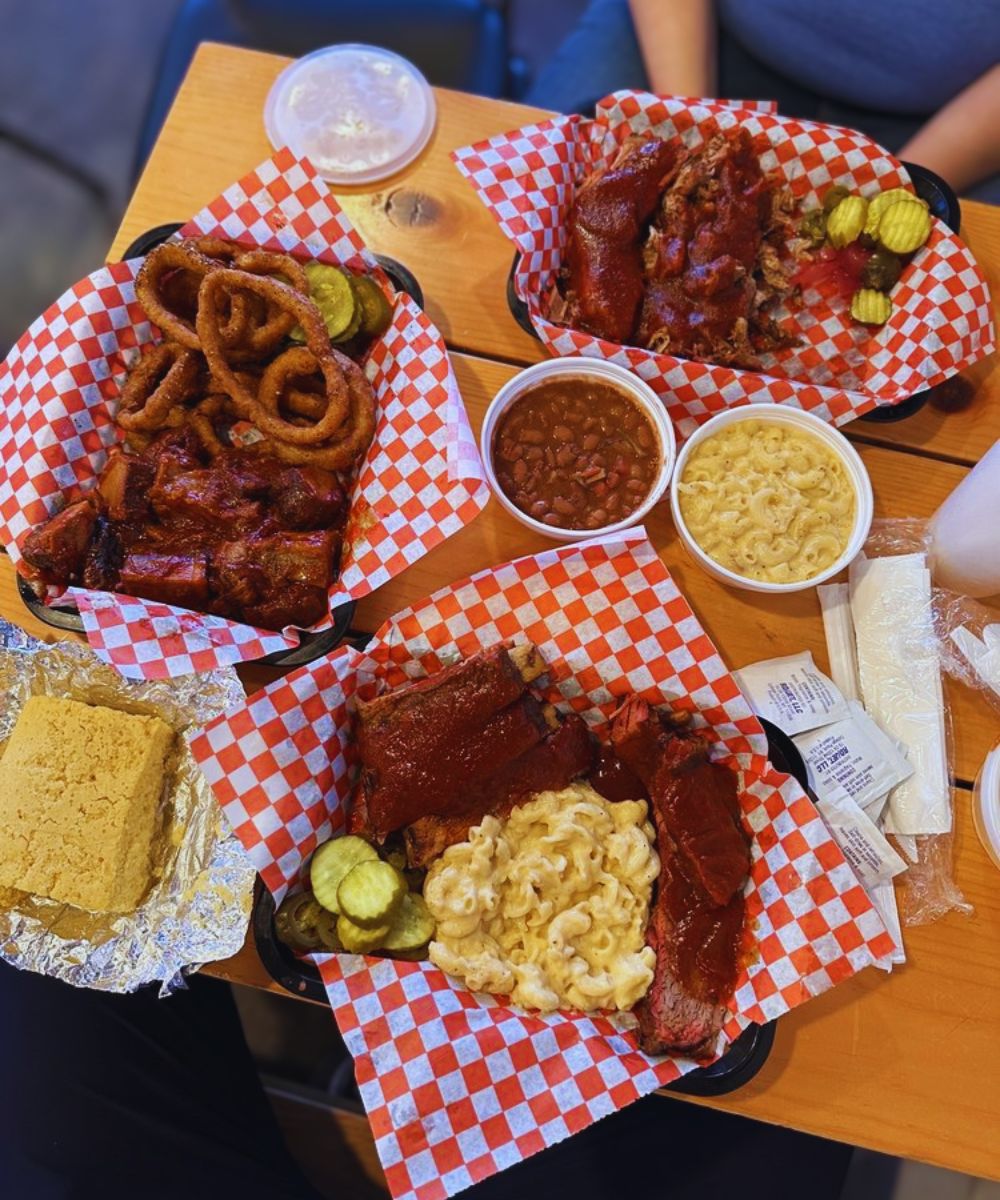 Photos for Smokey Mo