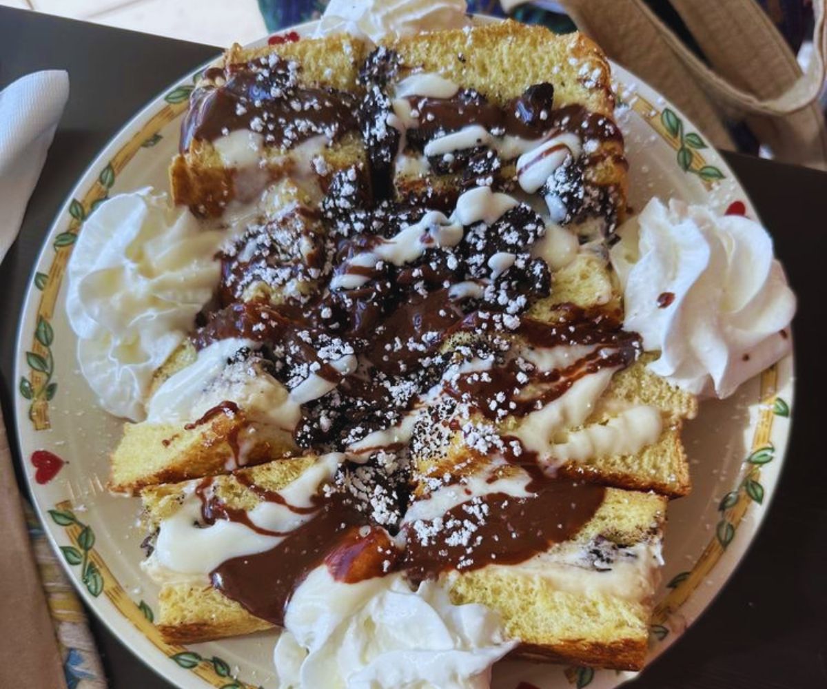 Comfort Cafe - San Antonio Oreo Stuffed French Toast