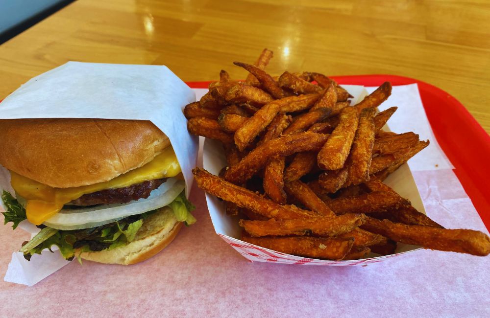 Photos for iniBurger