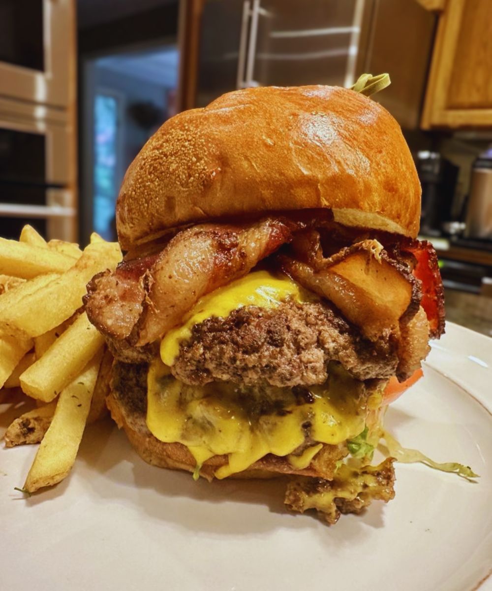 Photos for Tipsy Cow Burger Bar - Redmond