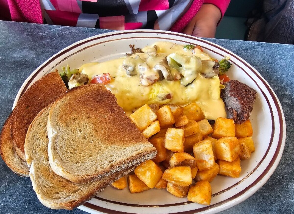 Food at Ritz Barbecue located in Allentown PA