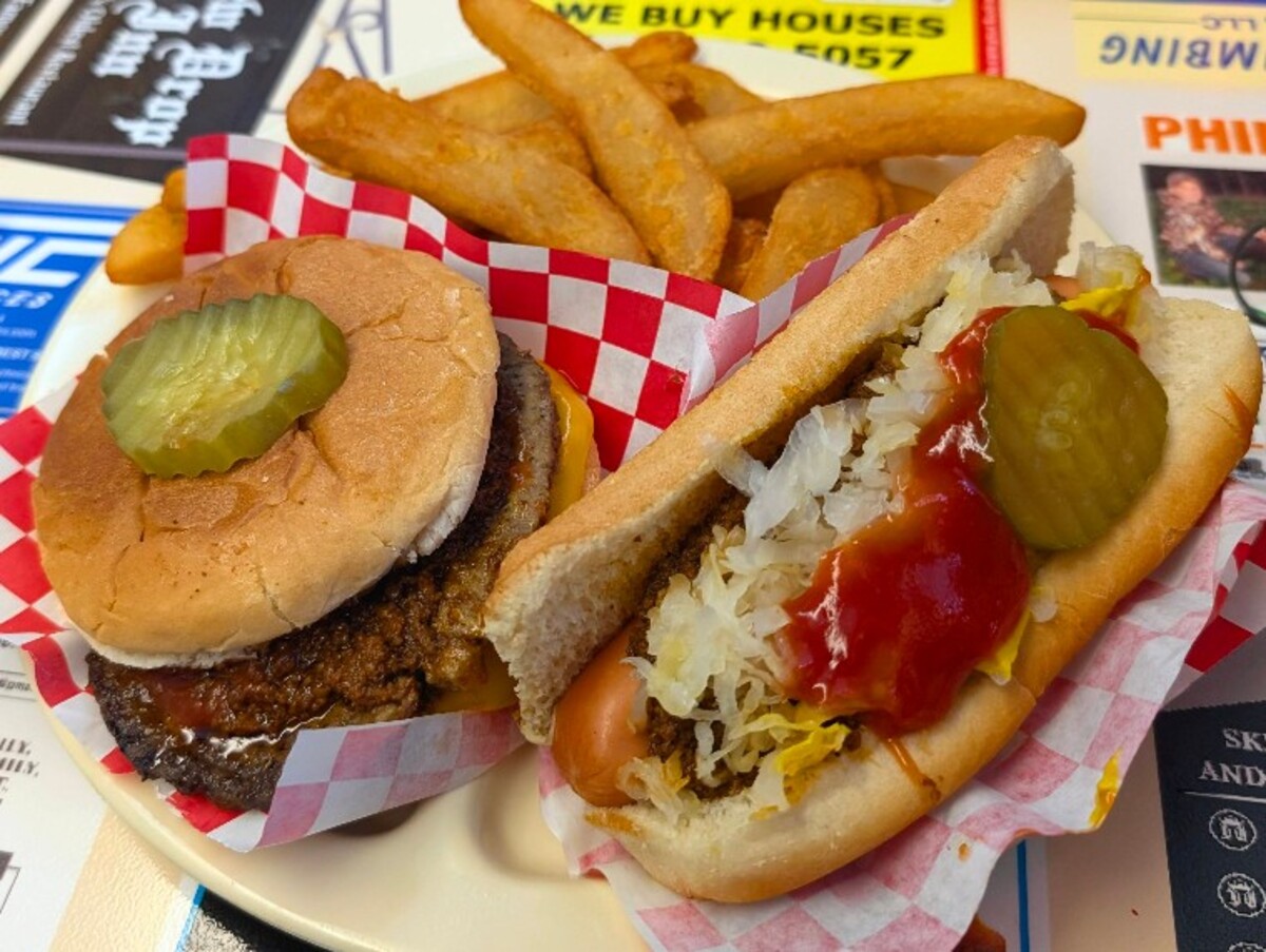 Food at Dew Drop Inn located in Mobile, AL