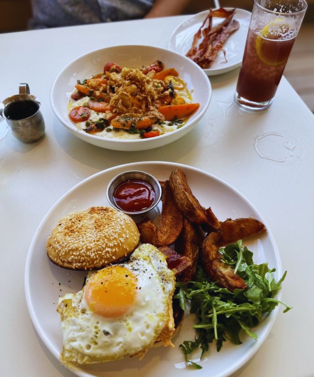 Photos for Paperboy East