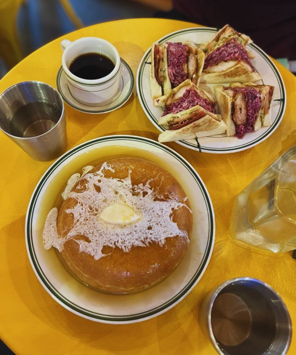 Photos for Golden Diner