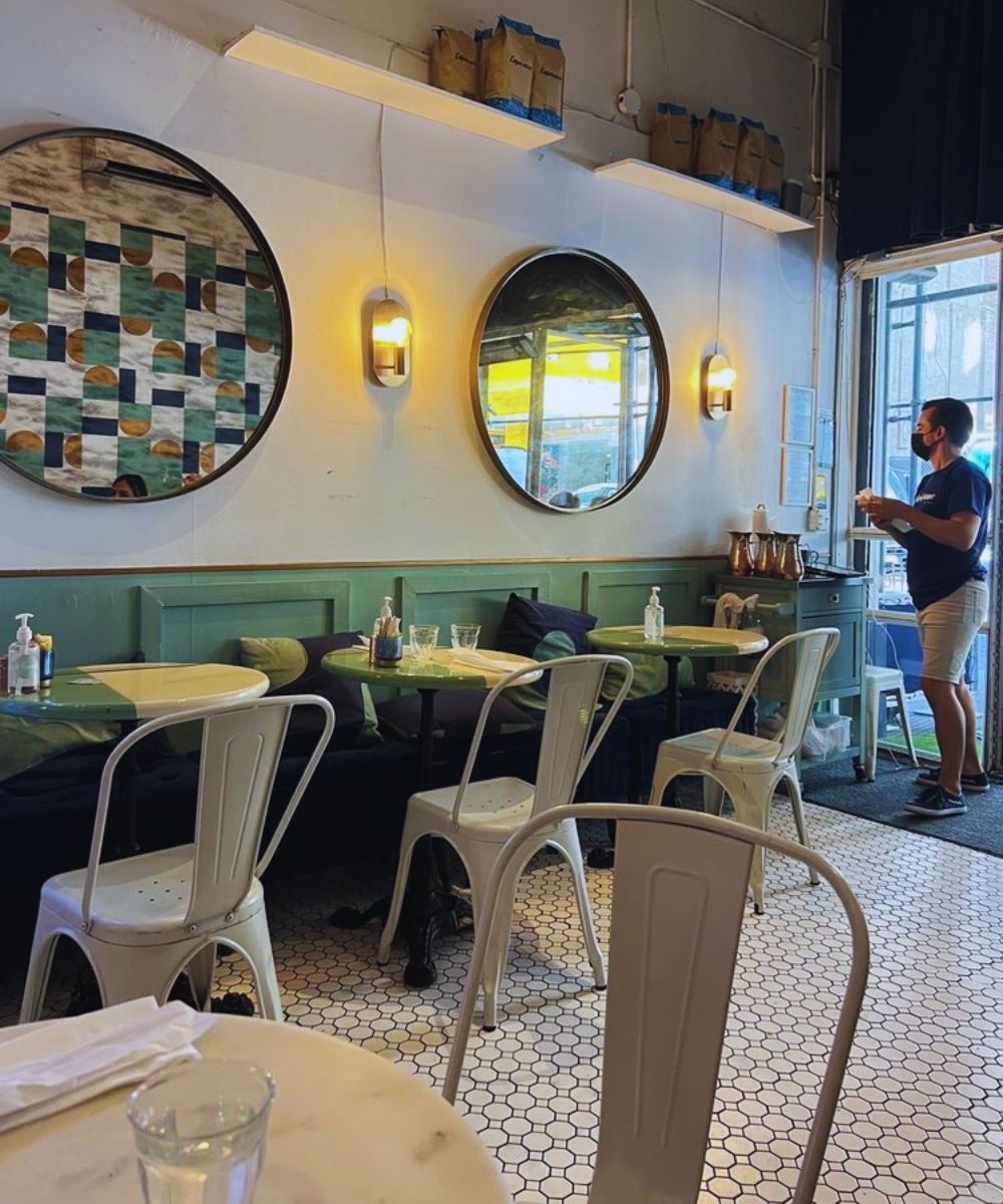 Photos for La Parisienne