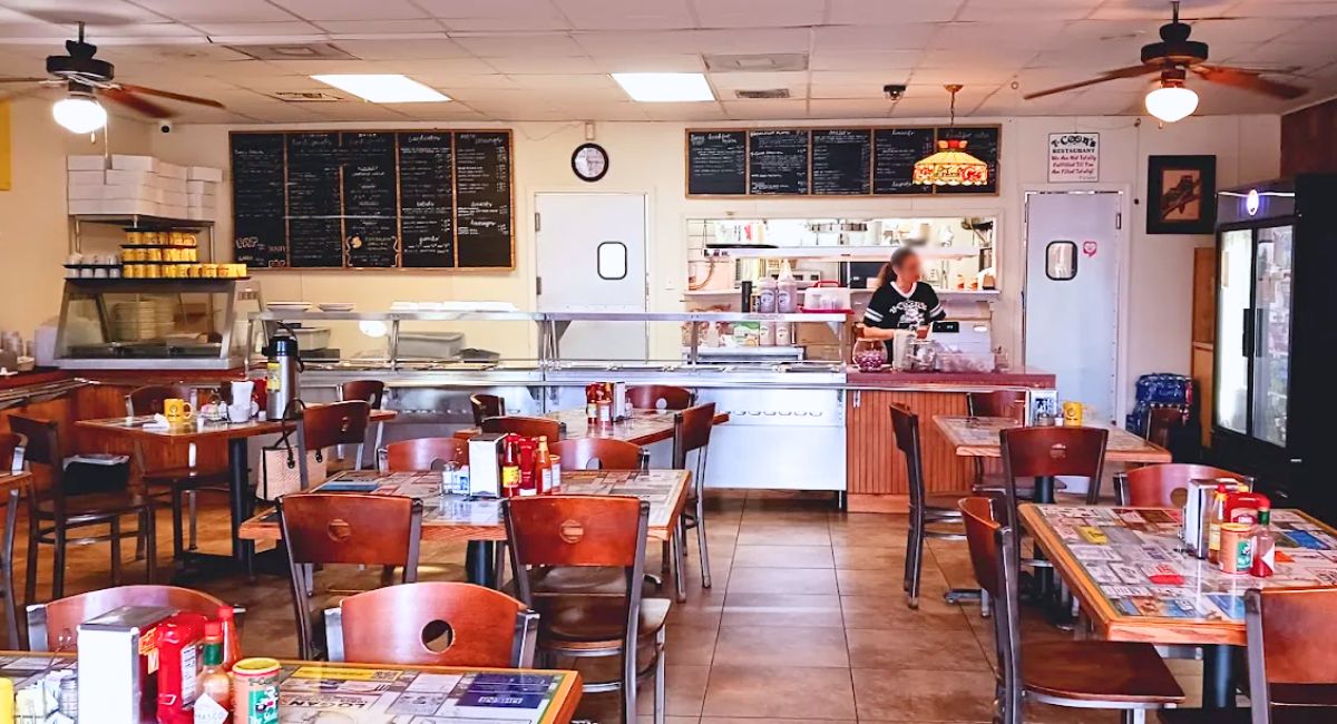 interior of T-Coon's in Lafayette, Louisiana