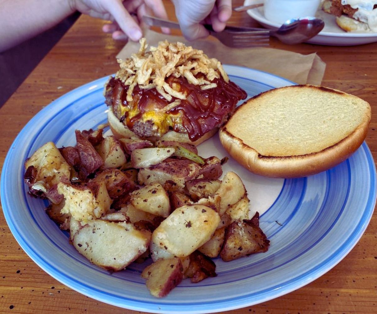Comfort Cafe - San Antonio Rodeo Burger and Home Fries