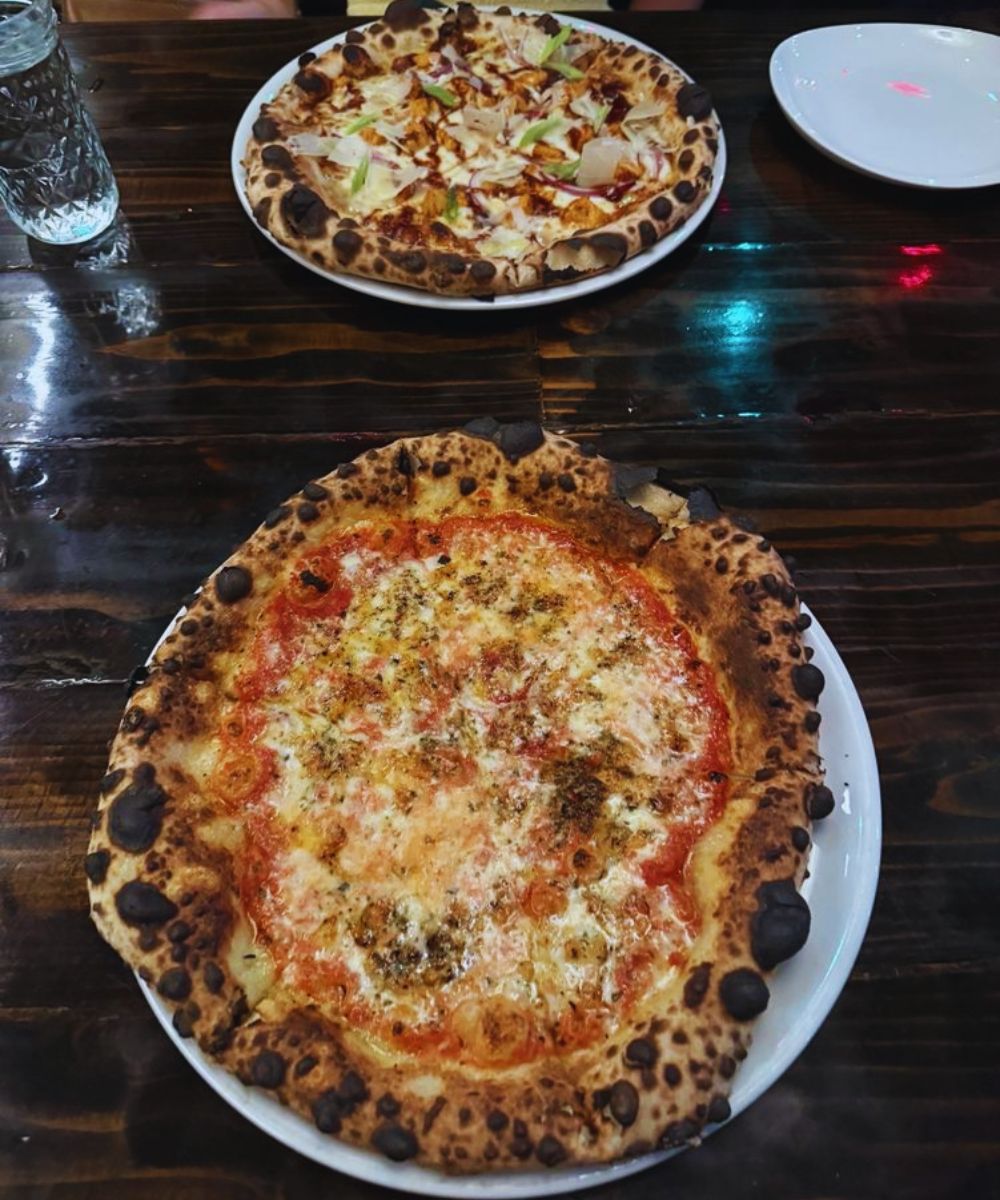 Photos for Pizzeoli Wood Fired Pizza