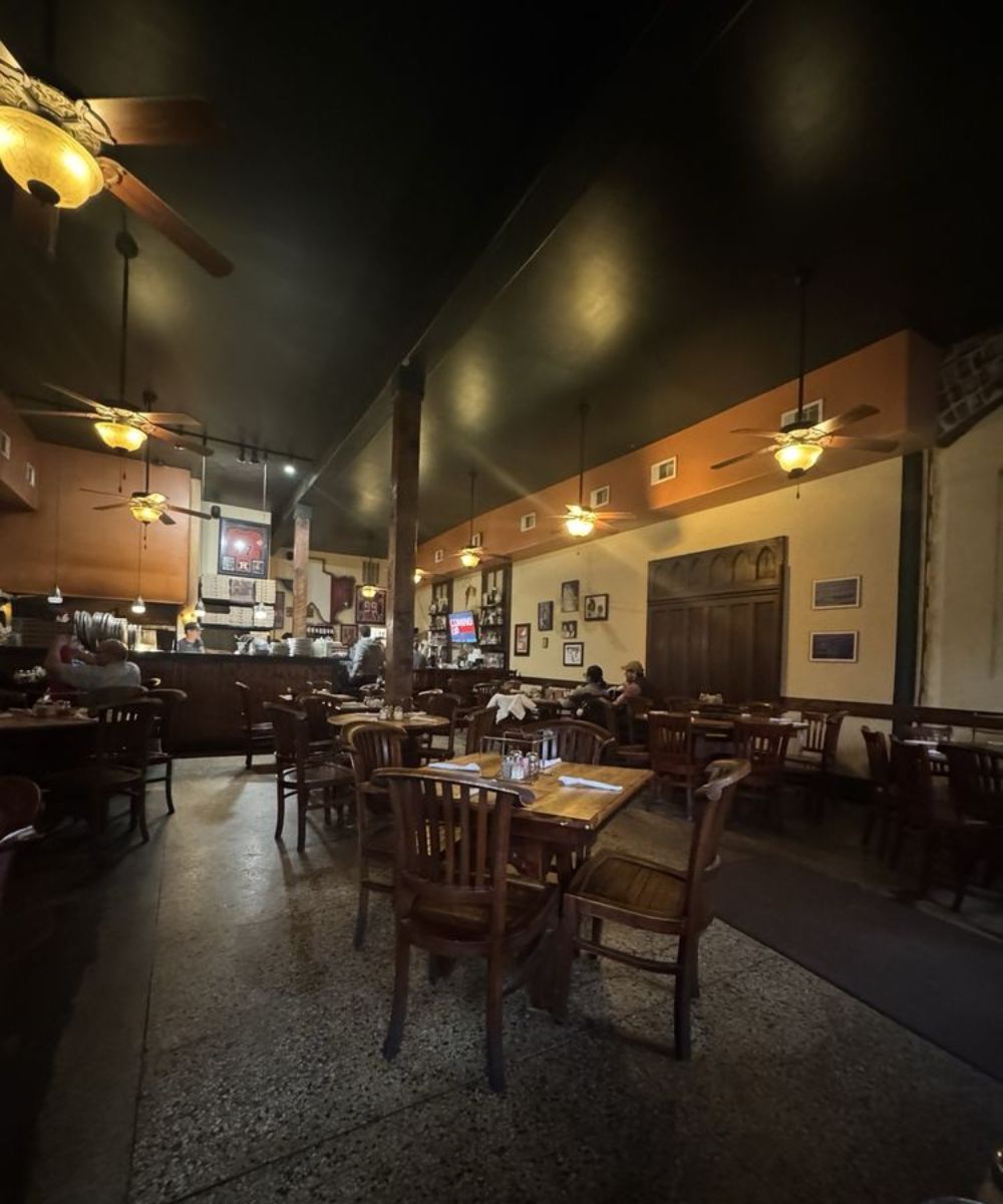 Photos for Mama Teresa's Flying Pizza & Italian Restaurant